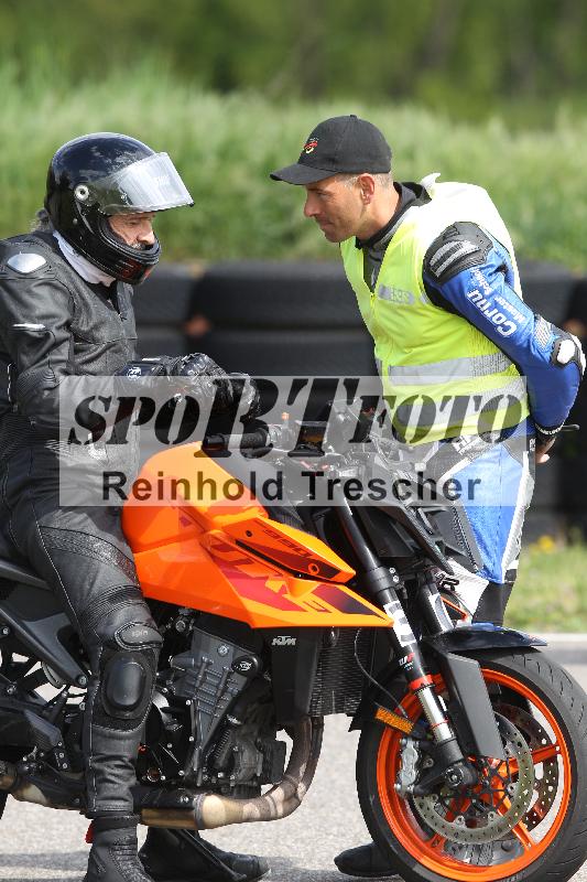 Archiv-2025/10 23.04.2025 Cornu Master School ADR/gruen-vert/30